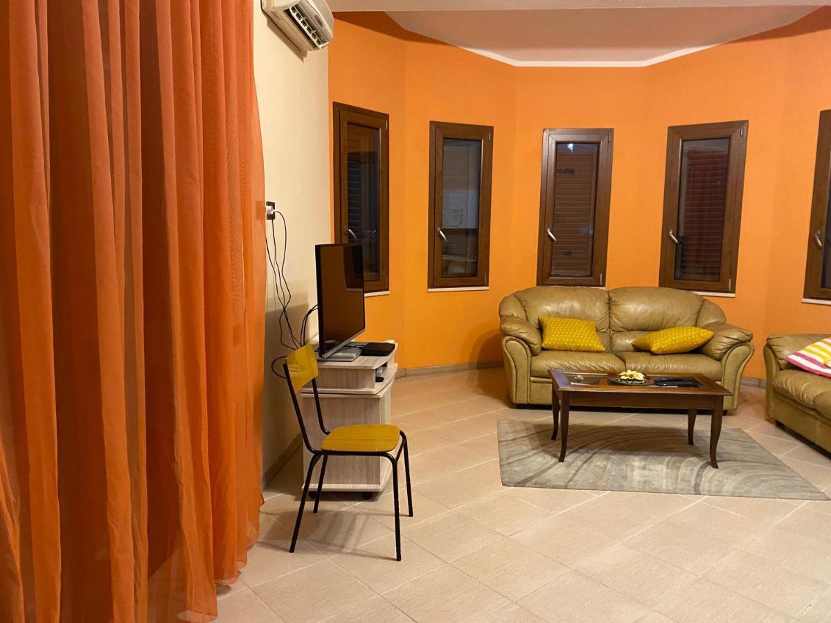 The Orange House Bed & Breakfast Assemini Exterior foto